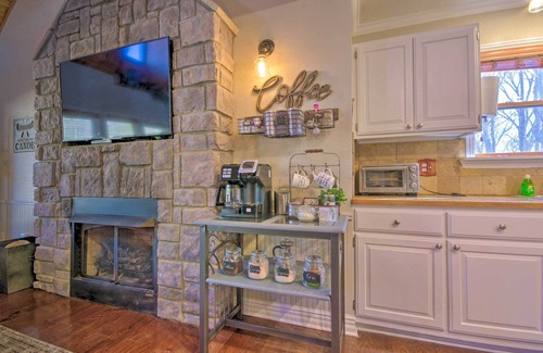 Calico Rock Cabin | Updated Cabin on White River by Boat Landing!