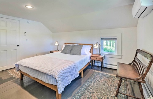 Canaan House | Updated Canaan Farmhouse: Pond & Sunset Views!