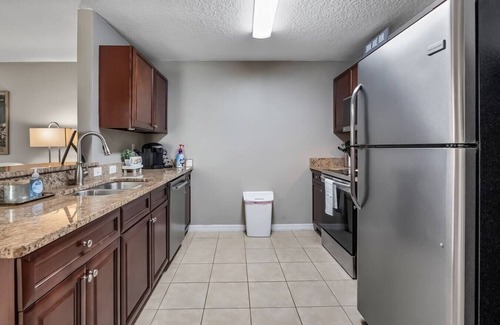 Clermont Apartment | Updated Centrally Located Suite 839