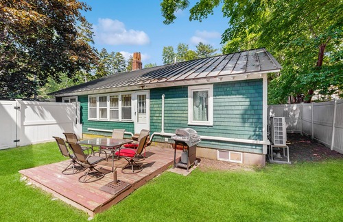 Bar Harbor Cottage | Updated, Century-Old Home w/Glass Porch - Walk into Town/Acadia