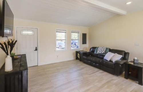 Comanche House | Updated Comanche Home with Country Views!