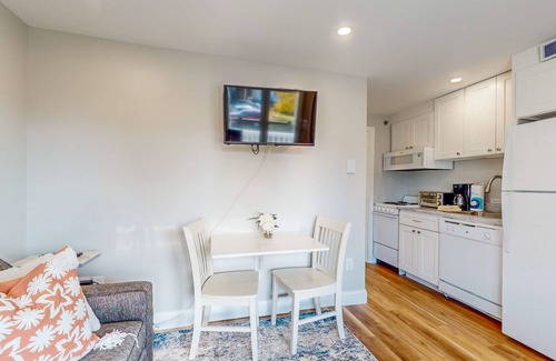 Wells House | Updated condo 1 mile to beach w/pool, hot tub, tennis & access to EV chargers!