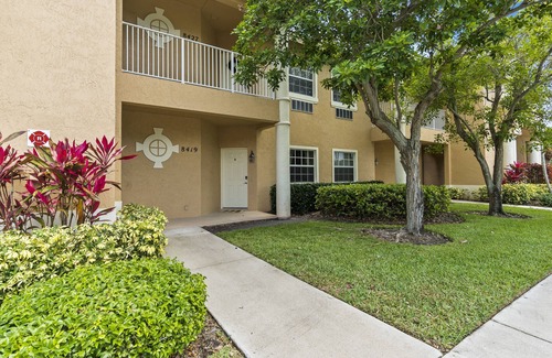 Port Saint Lucie Condo | Updated Condo In PGA Village