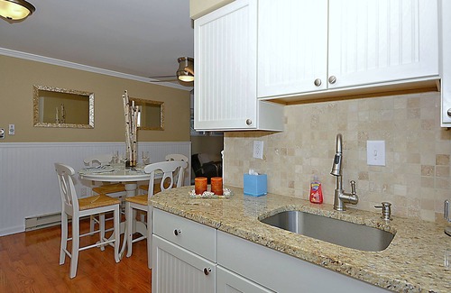 Bethany Beach Condo | Updated condo on the boardwalk in Bethany Beach with ocean view.