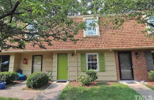 Southwest Raleigh Condo | Updated Condo w/Full Kitchen near NC State