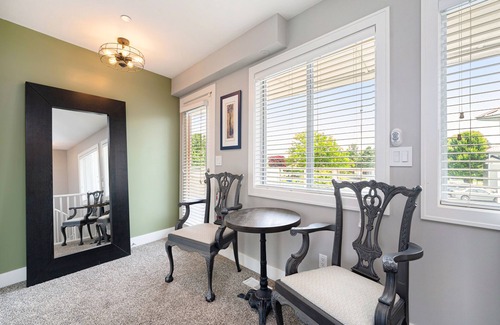 Douglas Condo | Updated condo with well-equipped kitchen, pool, firepits, grill, & gas fireplace