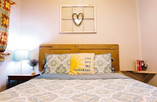 Banner Elk Cottage | Updated, Cozy Cottage with Huge Mountain Views and Private/ Farm-like Setting!