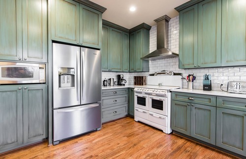 Junius Heights House | Updated East Dallas Home (Walkable to Lakewood)
