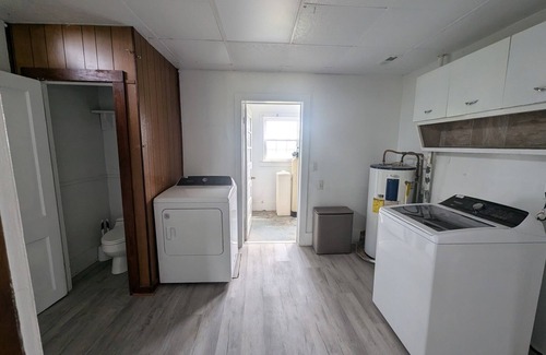 Cuba Other | Updated farmhouse with parking and AC
