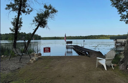 Pequot Lakes Cabin | Updated, fully-furnished 3+bedroom lake front cabin in beautiful Pequot Lakes.