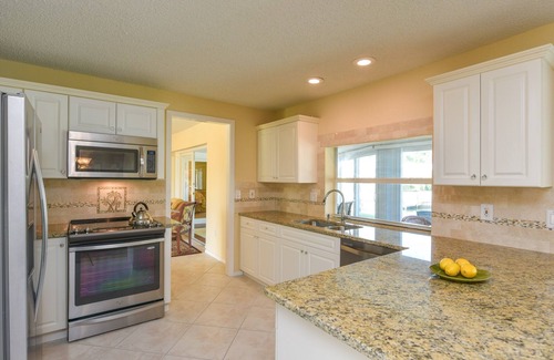 Longboat Key House | UPDATED GORGEOUS CANAL SOUTH END LBK PROPERTY WALK TO BEACH SHOPPING CLOSE BY