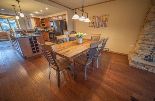 Keystone Condo | Updated, Gorgeous Mtn Views, Deck, Shuttle