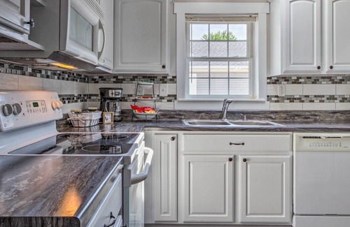 Harpers Ferry House | Updated Harpers Ferry Home: Only Half Mi to River!