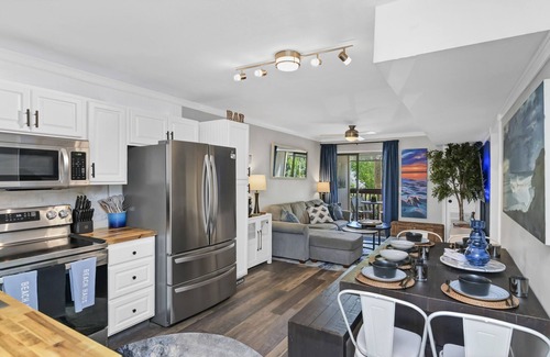 North Forest Beach Villa | UPDATED Hilton Head Island Sands Villa with Terrace & Pacman @ COLIGNY BEACH!