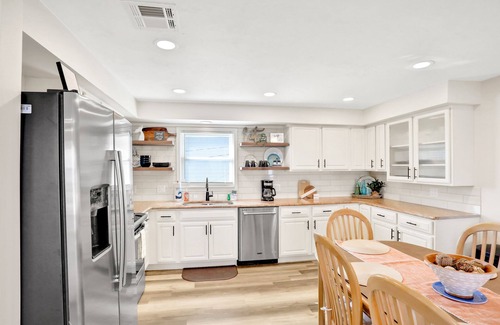 Flagler Beach House | Updated home across from beach with covered balcony, central AC, & washer/dryer