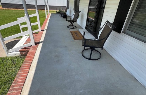 Benton House | Updated home, huge driveway. Clean, comfy & convenient! Minutes from KY Lake
