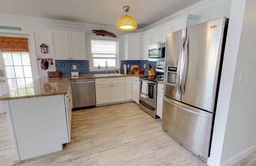 Indian Rocks Beach House | Updated Home, Steps To White Sand Beaches Of IRB - BTR#1687