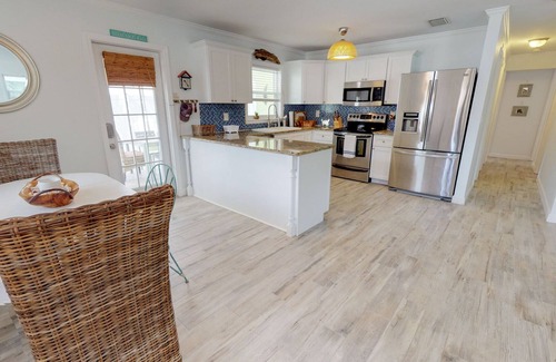 Indian Rocks Beach House | Updated Home, Steps To White Sand Beaches Of IRB - BTR#1687