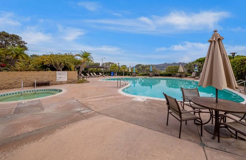 Del Mar Heights Apartment | Updated home with kitchenette, shared pool, hot tub, & tennis - near beach