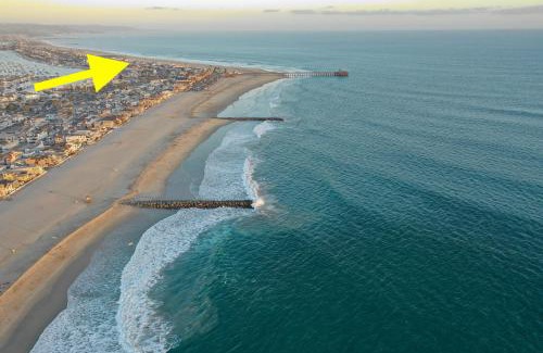Balboa Peninsula House | Updated Home with Patio on the Boardwalk near 15th St