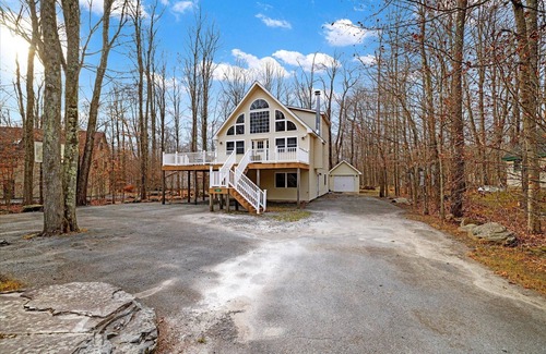 Thornhurst House | Updated! Lake House W/Hot Tub, Game Room, & Firepit In Arrowhead Lake