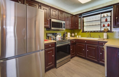 Lubbock House | Updated Lubbock Vacation Rental with Yard!