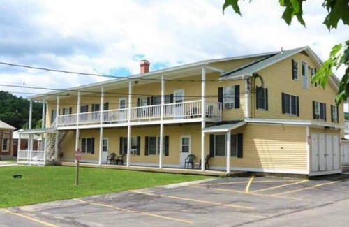 Ludlow Condo | Updated Main St Condo in downtown Ludlow!