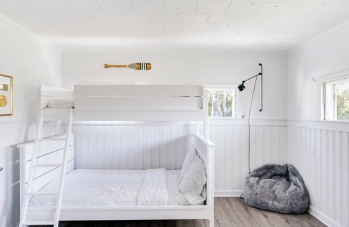 Montauk House | Updated Montauk Lake House w/Stunning Views!