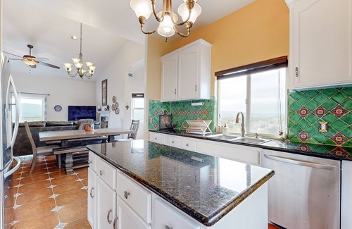 Copperopolis House | Updated mtn-view dog-friendly home with private hot tub, fireplace, firepit, W/D