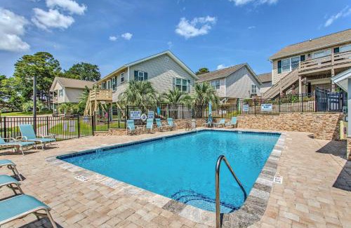 Myrtle Beach House | Updated Myrtle Beach Cottage with Shared Pool!