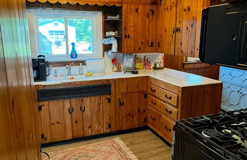 Cape May Court House House | Updated new and perfect Location Boardwalk and Beach min away Large family home