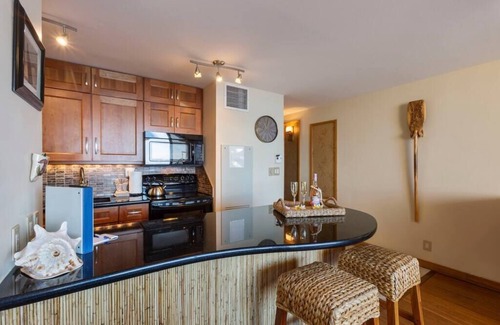 Kihei Apartment | Updated oceanfront gem @ Sugar Beach Resort, Central AC, NO Booking fees!n