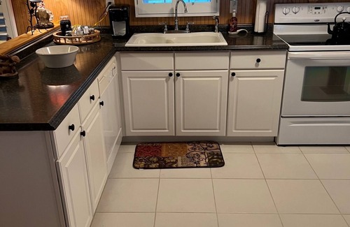Crystal River House | Updated peaceful mobile home In Adult Mobile Home Park great location