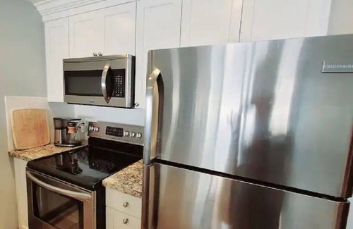 Park City Apartment | Updated ski in ski out, Sundial, 150 feet to red pine gondola