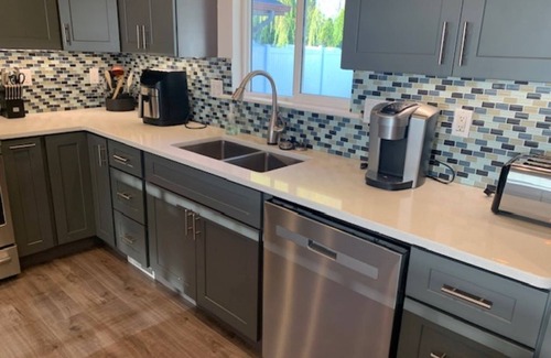 Spokane Valley House | Updated Spacious Home and Hot Tub