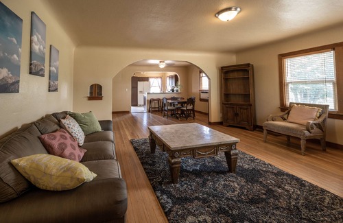 Clifton House | Updated SUMMER and FALL RATES!