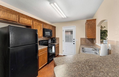 Temple House | Upgraded 3BR Escape in Top-Tier Location