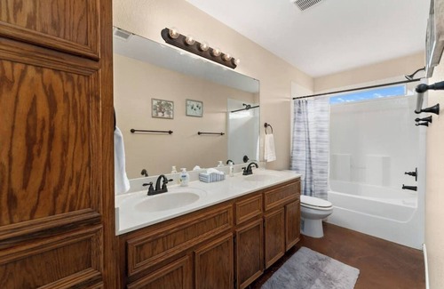 Temple House | Upgraded 3BR Escape in Top-Tier Location