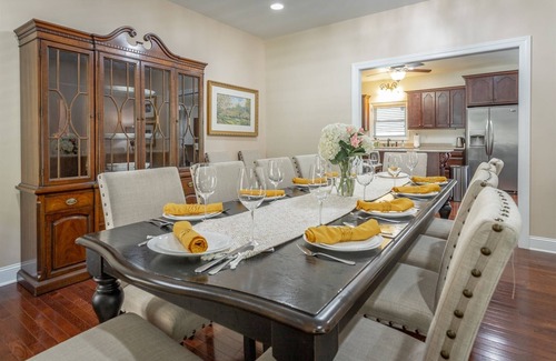 Chattanooga House | Upper and Lower Cove | Large Main Home on the Tennessee River! | 4 Bed, 3.5 Bath