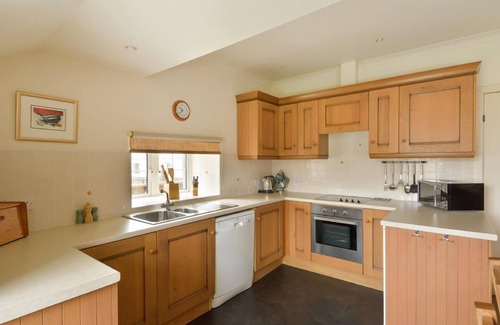 Slate Islands Cottage | Upper Cooperage - a semi-detached apartment that sleeps up to 6 guests