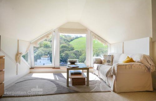 Cawsand Apartment | Upper Deck Kean Hill