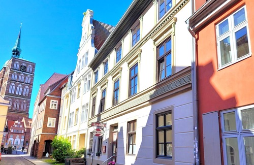 Old Town Apartment | Upper deck port side (1st floor left) - Altstadthaus Stralsund
