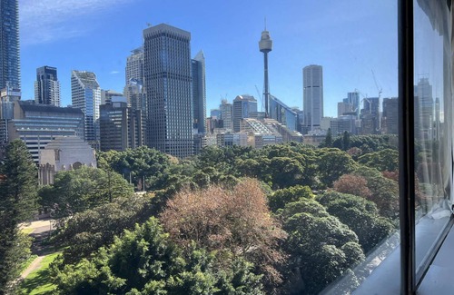 Darlinghurst Apartment | Upper Floor Studio with City & Park Views