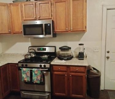 Montgomery House | Upper Floorer