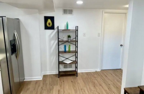 The Palisades Apartment | Upper Georgetown Charming City Retreat