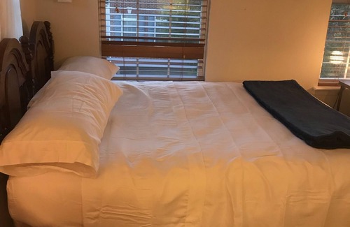 Clarksburg Condo | Upper Level Room in condo with external Private bath