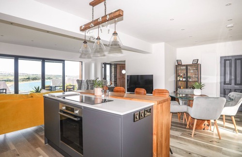 Bwlchtocyn Cottage | UPPER TREM Y BORTH, family friendly, with a garden in Abersoch