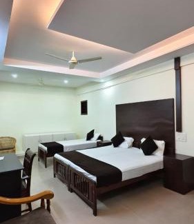 Pala Hotel | UPPERCREST RESIDENCY PALA