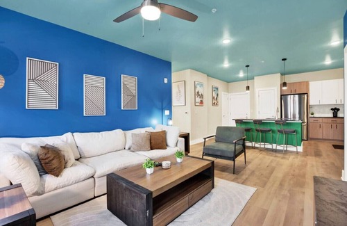 Pooler Apartment | Upscale 2BR Getaway | Minutes to Savannah