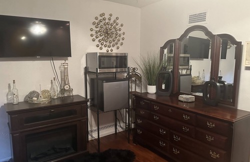 Wichita House | Upscale Abode